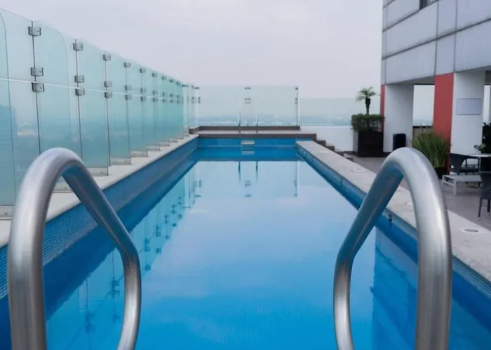 4c- W Pool, Gym, High Speed Wifi 1br Сasa de vacaciones